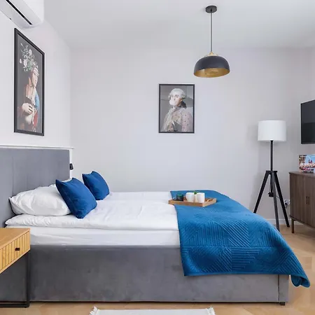 Modern With Air Conditioning In The Centre Of Cracow By Renters * Краков