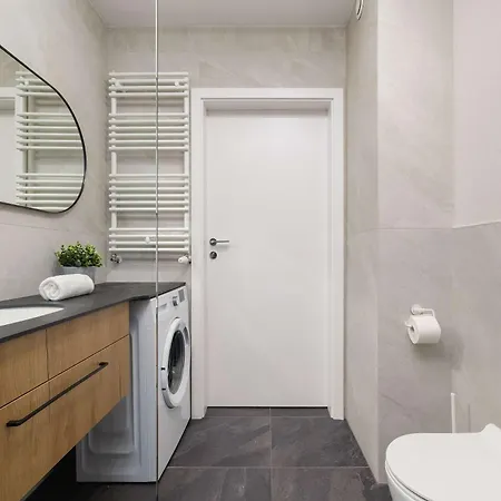 Daire Modern With Air Conditioning In The Centre Of Cracow By Renters Krakow